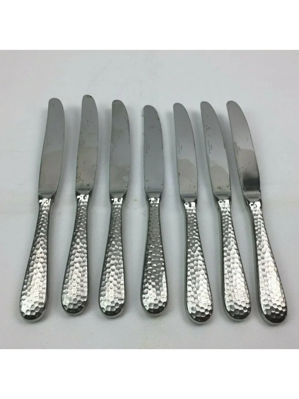 7 Dinner Knives Wallace Brooklyn Hammered 18/10 Stainless Serrated